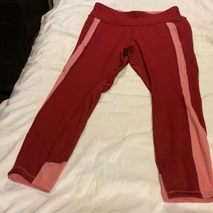 AVIA Capri two tone workout pants - medium
